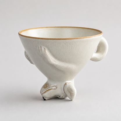 Ivory dog ceramic cup: upright cup and tail handle