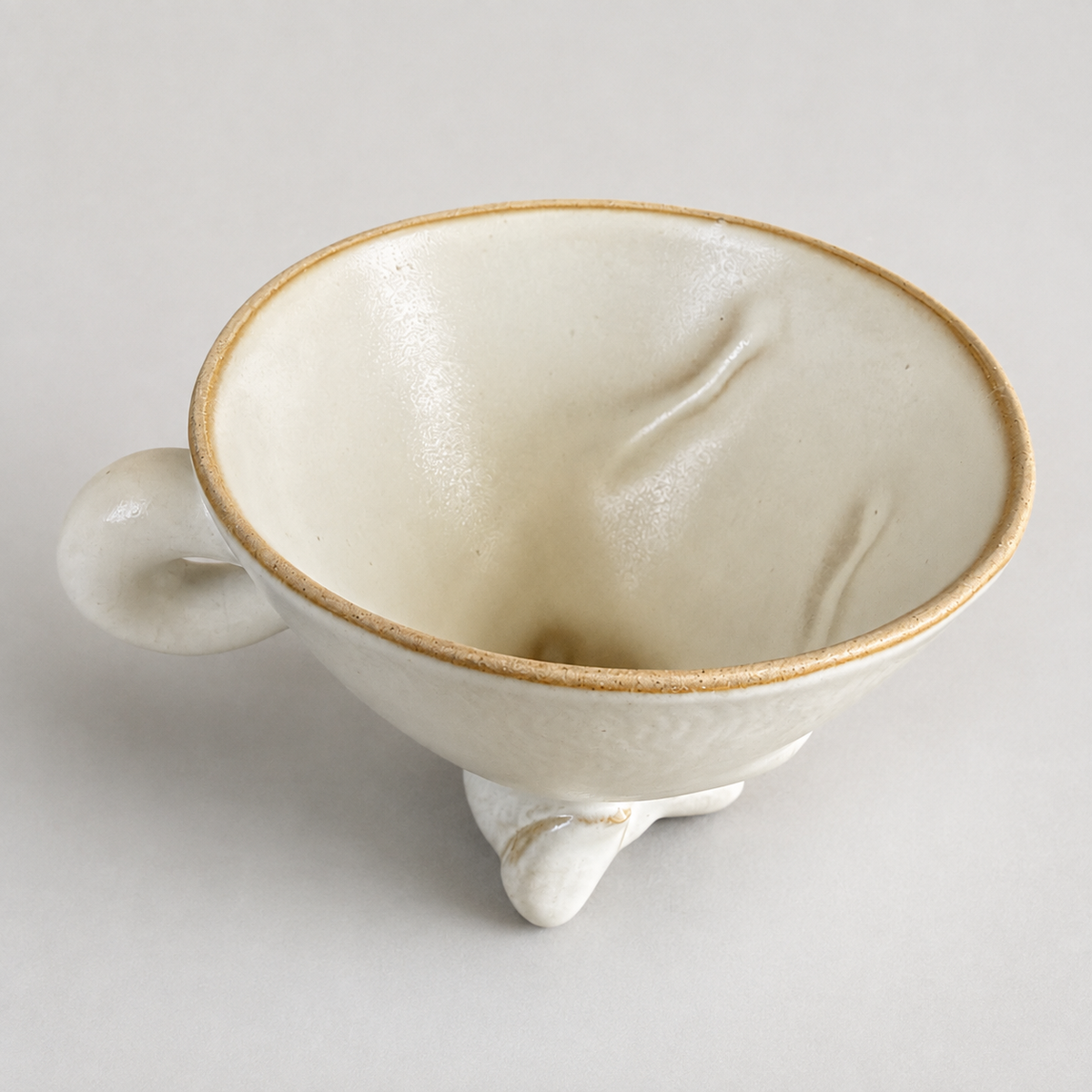 Ivory dog ceramic cup: inside of the cup